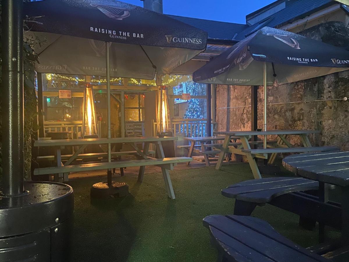 The Bailey Gastro Bar Bed & Breakfast แอธลอน ภายนอก รูปภาพ