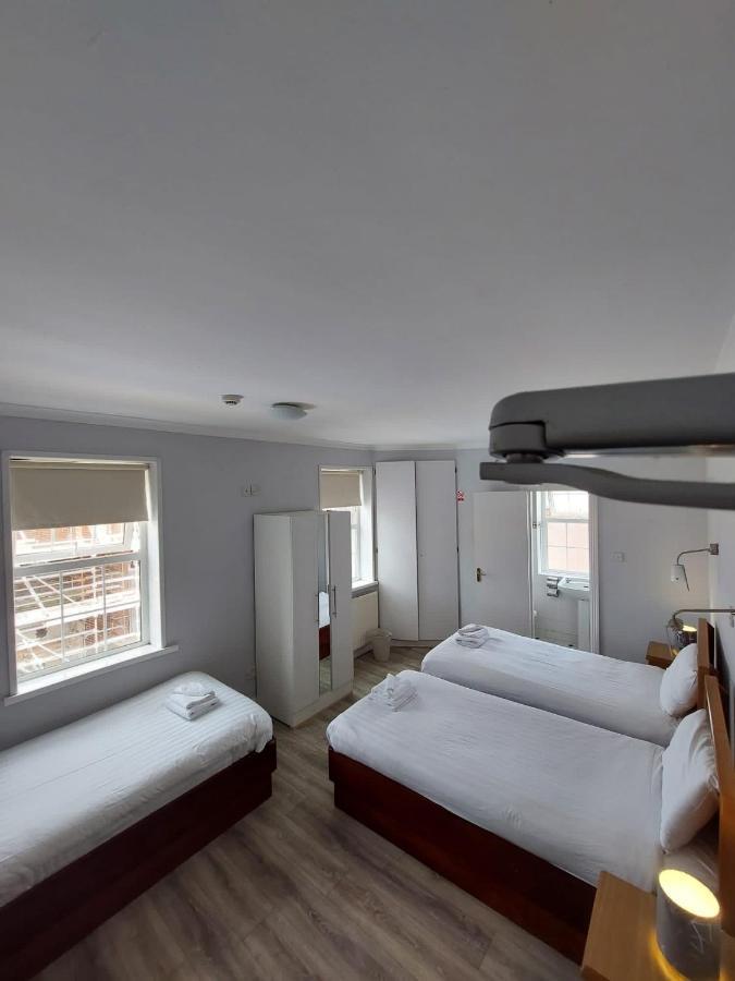 The Bailey Gastro Bar Bed & Breakfast แอธลอน ภายนอก รูปภาพ